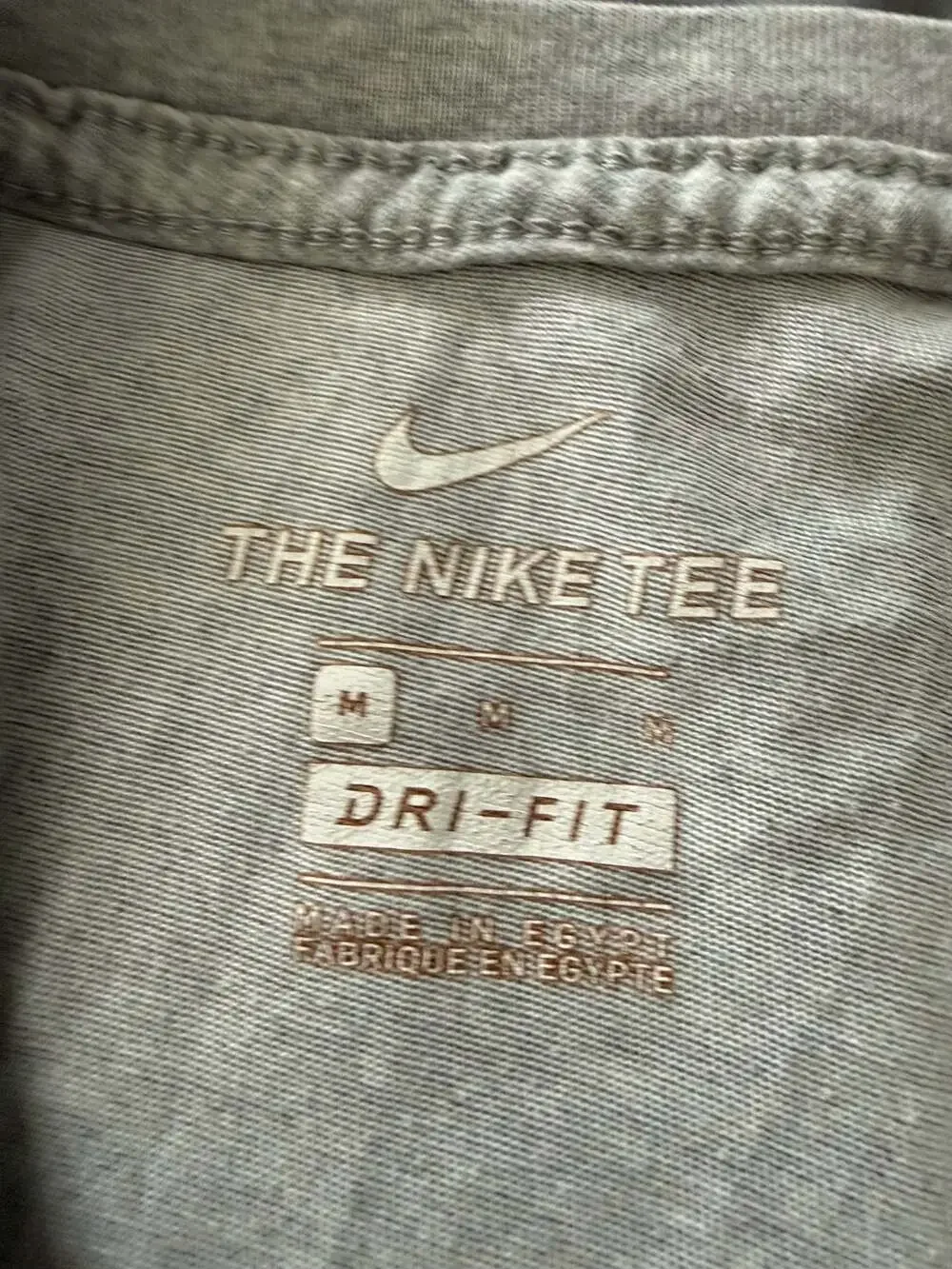 Nike Dri-FIT The Nike Tee Gray Large Swoosh Athletic T-Shirt Men’s Med